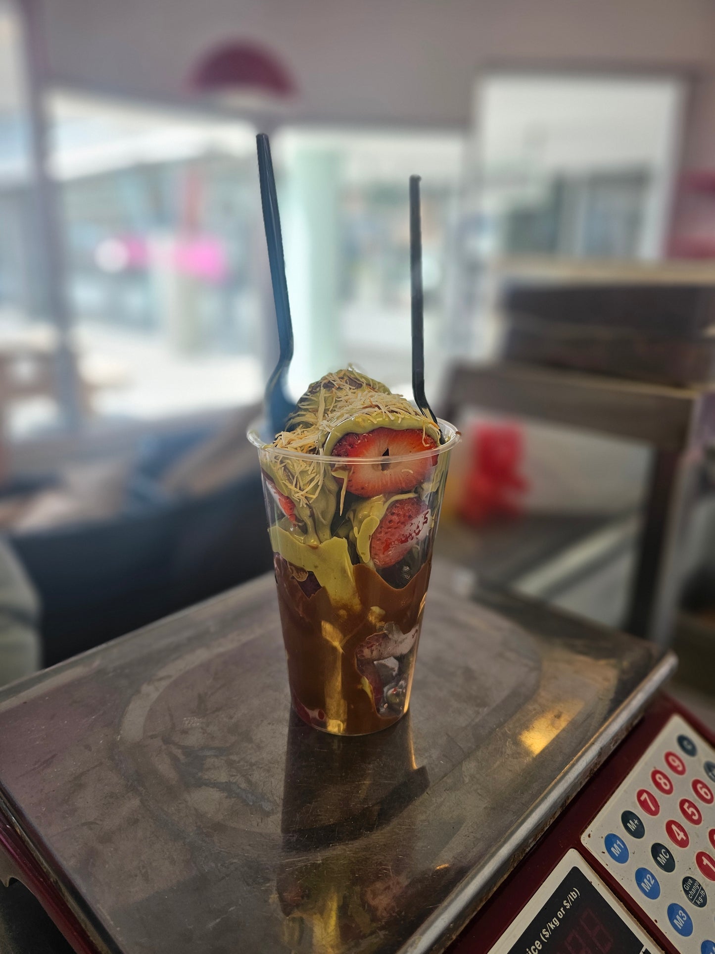 Dubai Chocolate Strawberries